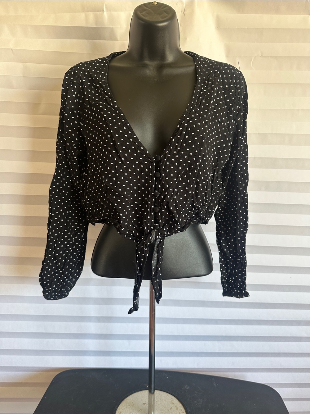 Wild Fable Black White Polka Dot Front Tie Short Sleeve Blouse Size M Cute